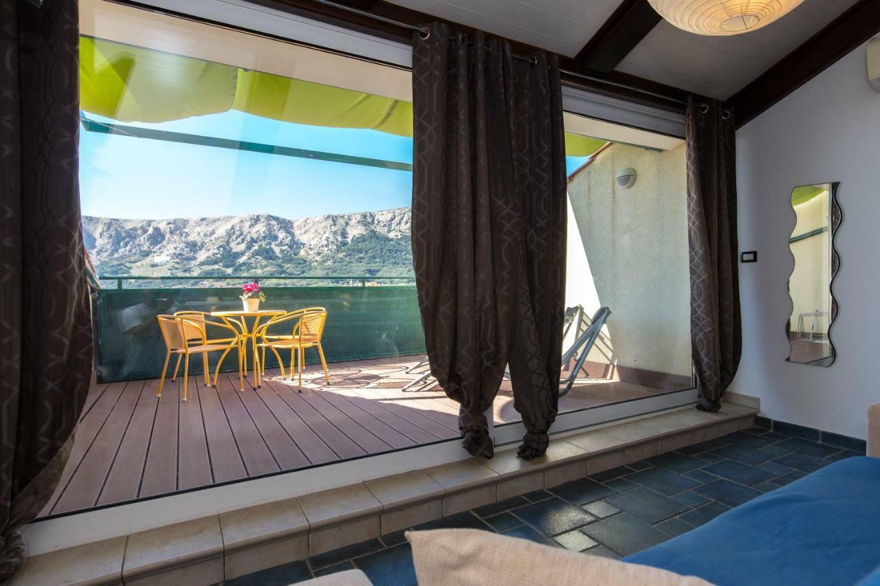 Apartments Ddd Baška Екстериор снимка